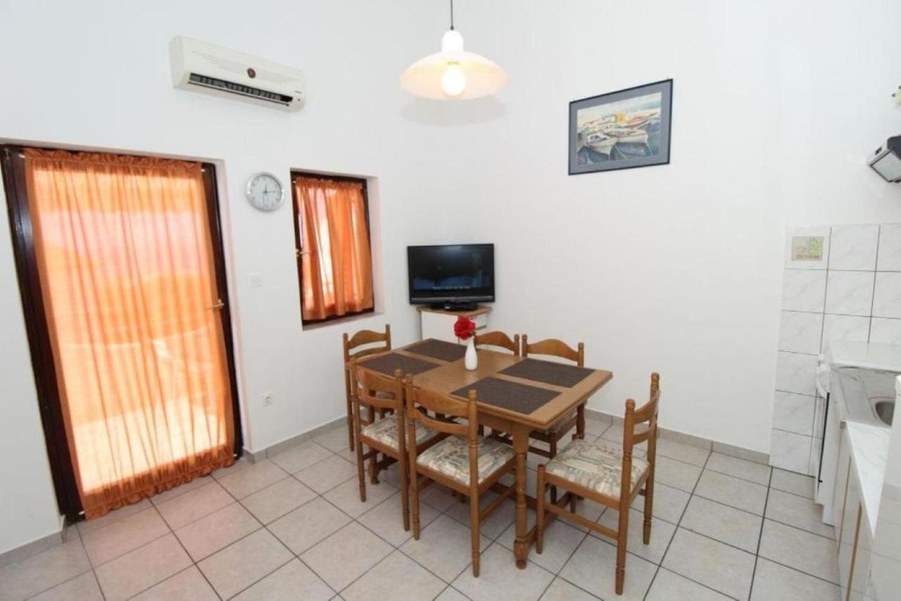 Apartments Besedic Mandre Exterior photo